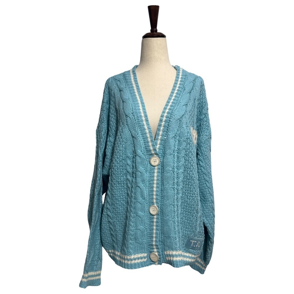 Taylor Swift • 1989 Seagull Cable Knit Boyfriend Cardigan M/L NWOT - Picture 2 of 10